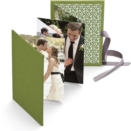 3.5 x 5" - 8 Photos, Green